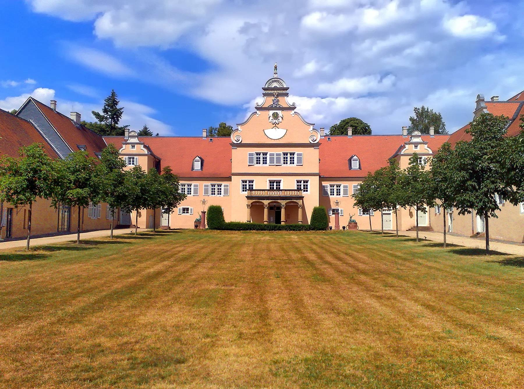 Innenhof des Jagdschlosses Kranichstein bei Darmstadt
